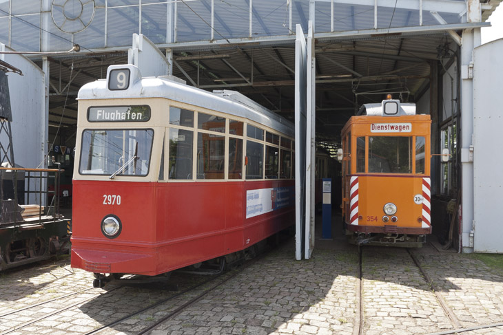 Museumsbahnen am Schönberger Strand, Dienstwagen und Linie 9