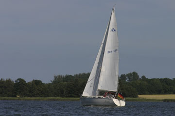 Schlei, Segeln, Landschaft, blauer Himmel, Sommer, Schleilandschaft, Landschaftsaufnahme, Schleiregion, Urlaub, Ferien