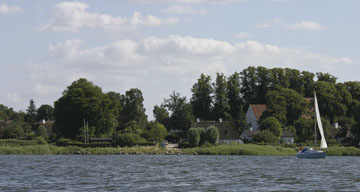 Schlei, Segeln, Landschaft, blauer Himmel, Sommer, Schleilandschaft, Landschaftsaufnahme, Schleiregion, Urlaub, Ferien