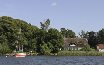 Schlei, Segeln, Landschaft, blauer Himmel, Sommer, Schleilandschaft, Landschaftsaufnahme, Schleiregion, Urlaub, Ferien