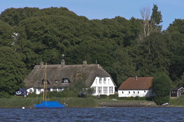 Schlei, Segeln, Landschaft, blauer Himmel, Sommer, Schleilandschaft, Landschaftsaufnahme, Schleiregion, Urlaub, Ferien