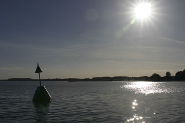 Schlei, Segeln, Landschaft, blauer Himmel, Sommer, Schleilandschaft, Landschaftsaufnahme, Schleiregion, Urlaub, Ferien