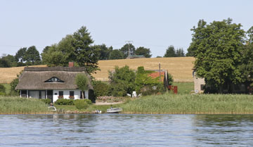 Schlei, Segeln, Landschaft, blauer Himmel, Sommer, Schleilandschaft, Landschaftsaufnahme, Schleiregion, Urlaub, Ferien