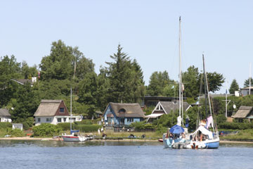 Schlei, Segeln, Landschaft, blauer Himmel, Sommer, Schleilandschaft, Landschaftsaufnahme, Schleiregion, Urlaub, Ferien