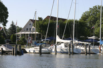 Schlei, Segeln, Landschaft, blauer Himmel, Sommer, Schleilandschaft, Landschaftsaufnahme, Schleiregion, Urlaub, Ferien