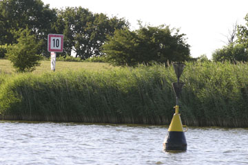 Schlei, Segeln, Landschaft, blauer Himmel, Sommer, Schleilandschaft, Landschaftsaufnahme, Schleiregion, Urlaub, Ferien