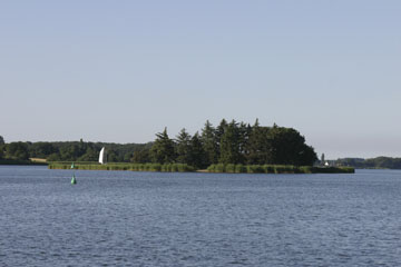 Schlei, Segeln, Landschaft, blauer Himmel, Sommer, Schleilandschaft, Landschaftsaufnahme, Schleiregion, Urlaub, Ferien