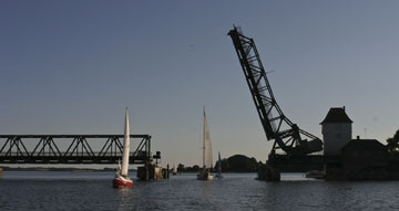 Schlei, Segeln, Landschaft, blauer Himmel, Sommer, Schleilandschaft, Landschaftsaufnahme, Schleiregion, Urlaub, Ferien