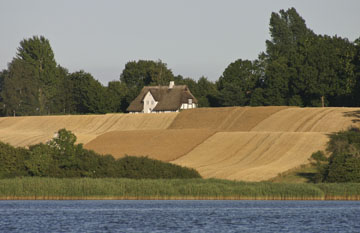 Schlei, Segeln, Landschaft, blauer Himmel, Sommer, Schleilandschaft, Landschaftsaufnahme, Schleiregion, Urlaub, Ferien