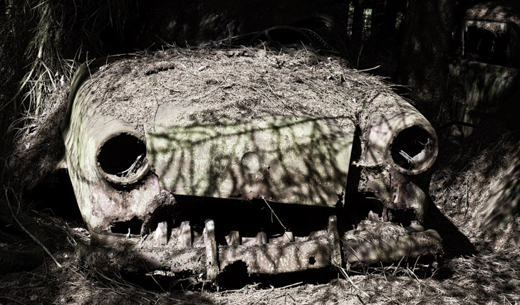 Im Wald der toten Wagen - der Autofriedhof bei Châtillon, Belgien