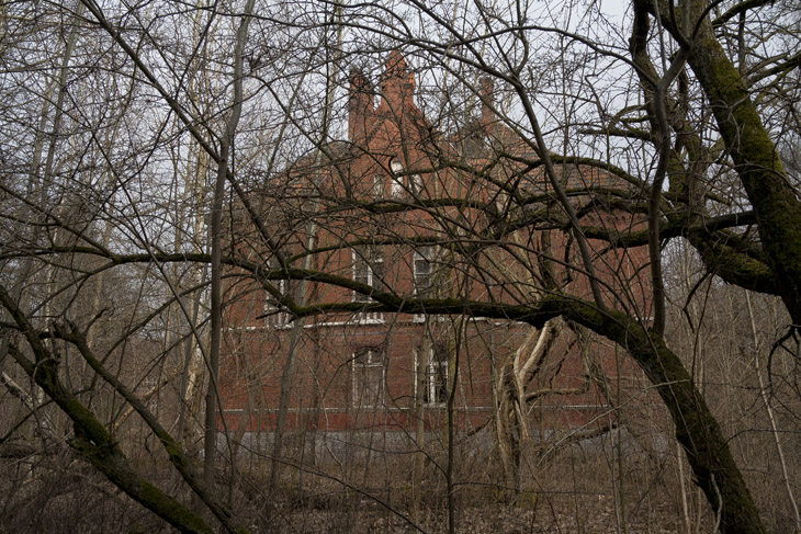 Im alten Munitionslager, Gebäude aus Kaisers Zeiten