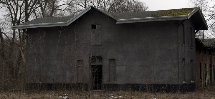 Im alten Munitionslager, das Gefängnis